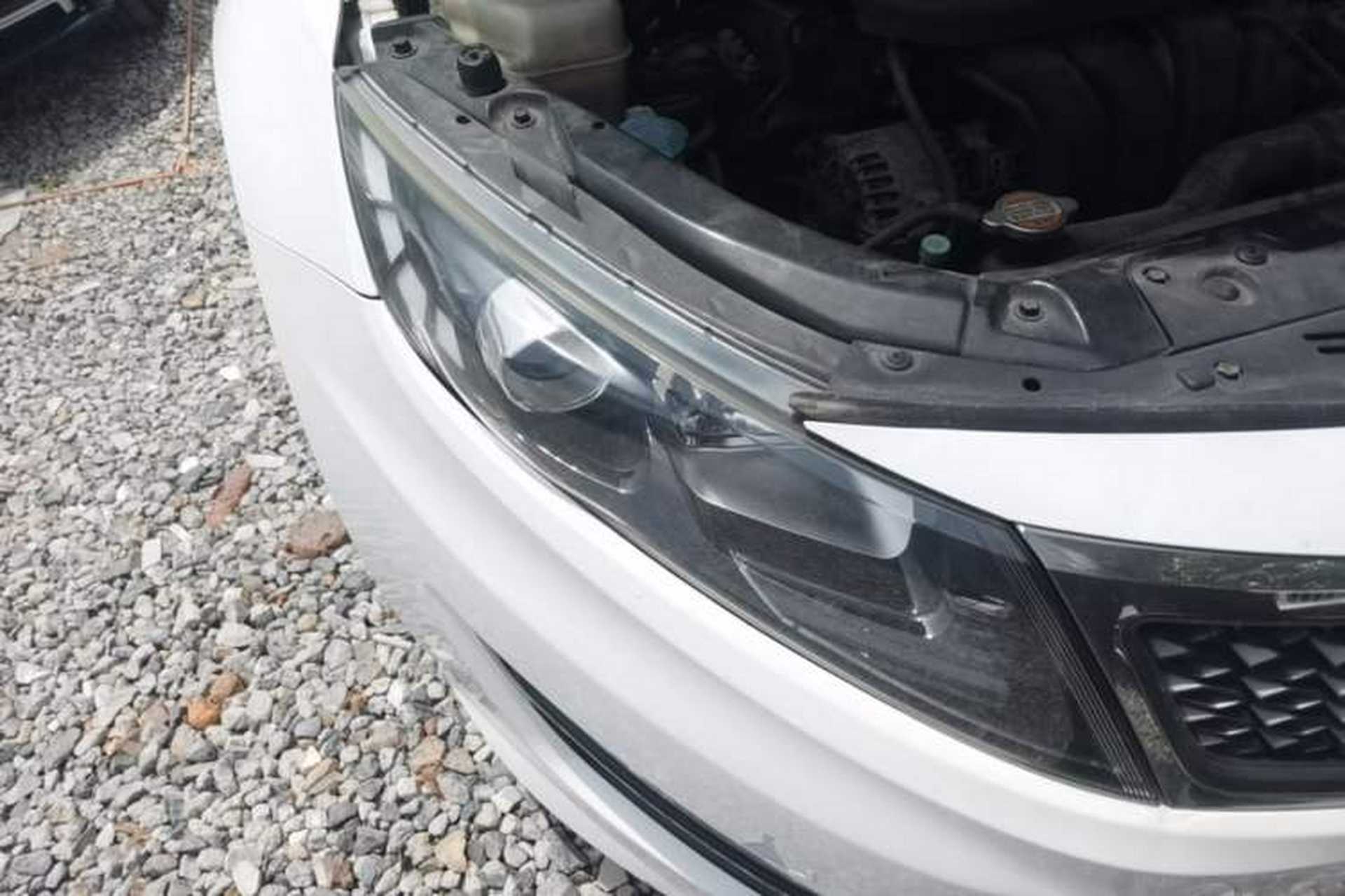 Used Kia K5 2012 2.0L Automatic DLX Right Front Headlight