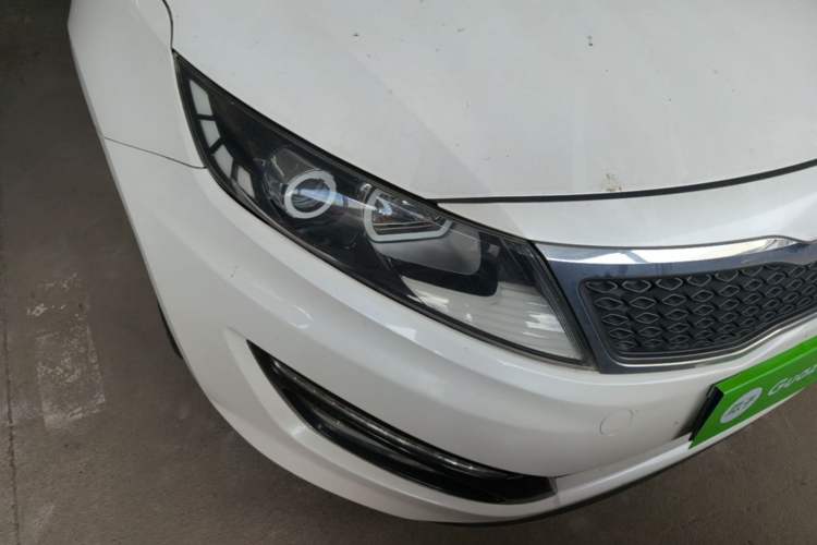Used Kia K5 2012 2.0L Automatic DLX Right Front Headlight