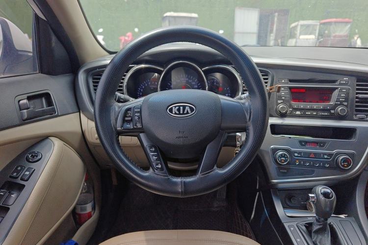Used Kia K5 2012 2.0L Automatic GL Steering Wheel