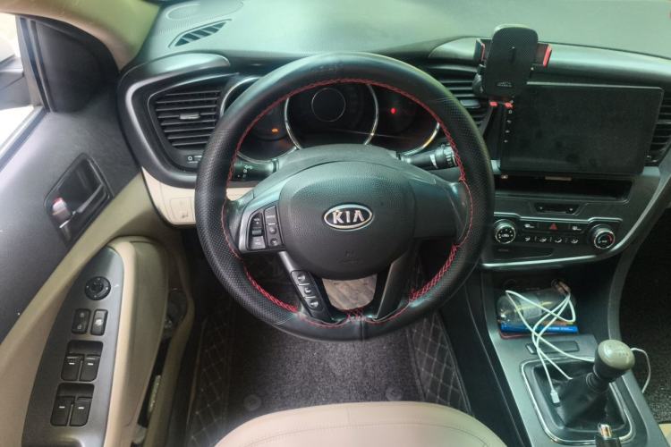 Used Kia K5 2012 2.0L Manual GL Steering Wheel