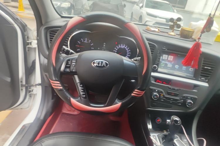 Used Kia K5 2012 2.0L Automatic DLX Steering Wheel