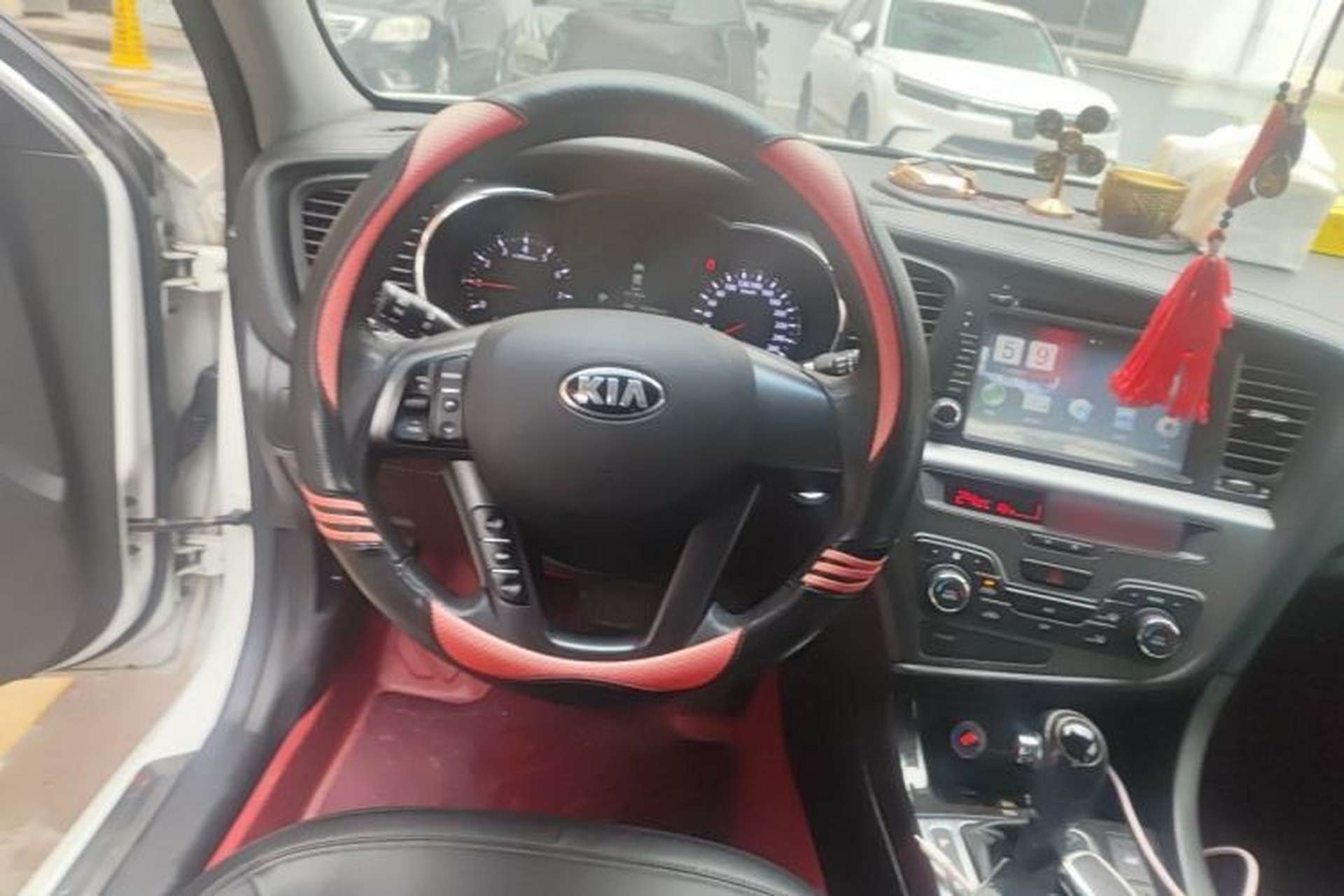 Used Kia K5 2012 2.0L Automatic DLX Steering Wheel