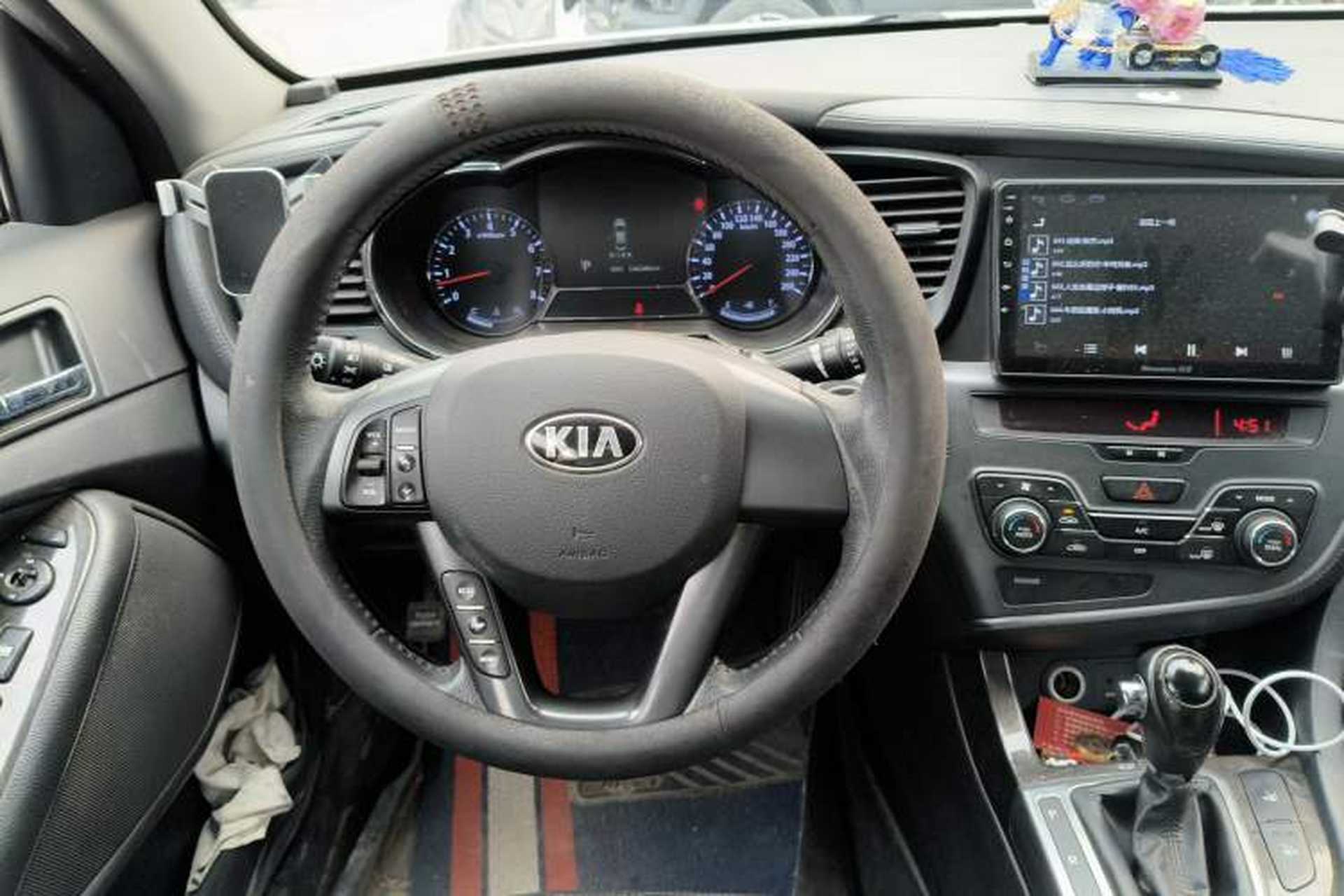Used Kia K5 2012 2.0L Automatic DLX Steering Wheel