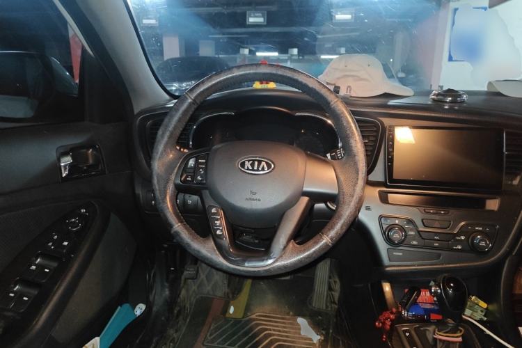Used Kia K5 2012 2.0L Automatic DLX Steering Wheel