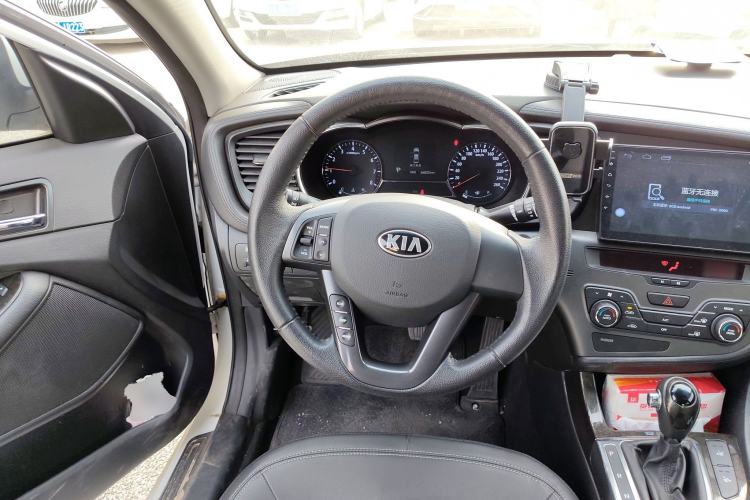 Used Kia K5 2012 2.0L Automatic GL Steering Wheel