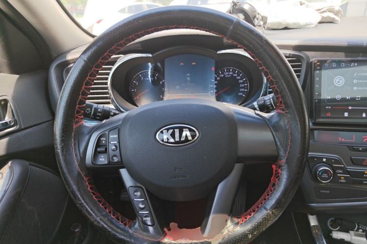 Used Kia K5 2012 2.0L Automatic DLX Steering Wheel