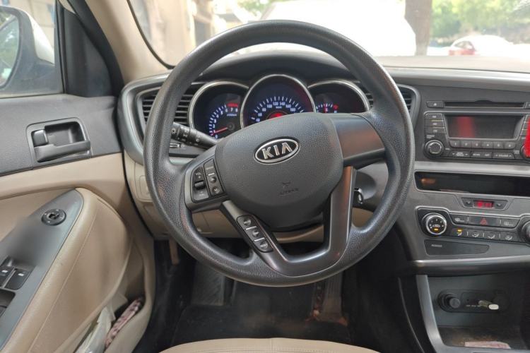 Used Kia K5 2012 2.0L Manual GL Steering Wheel
