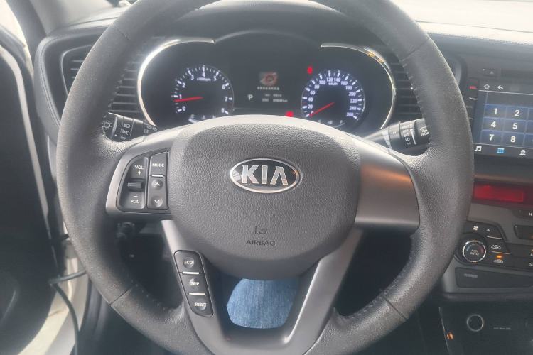Used Kia K5 2012 2.0L Automatic DLX Steering Wheel