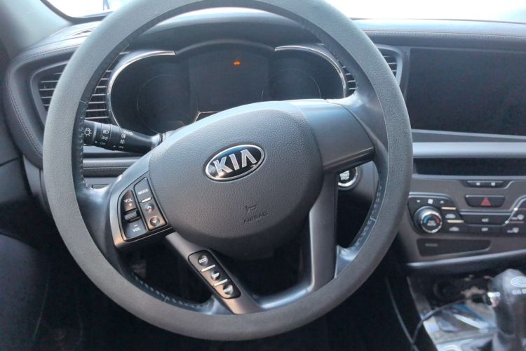 Used Kia K5 2012 2.0L Automatic DLX Steering Wheel