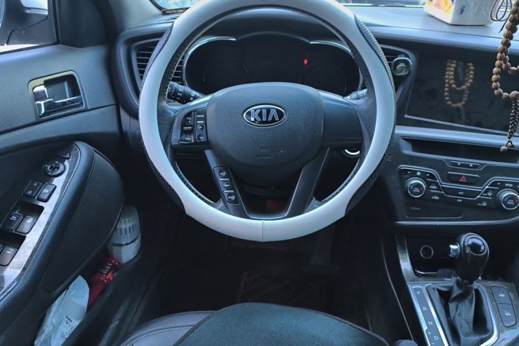 Used Kia K5 2012 2.0L Automatic DLX Steering Wheel