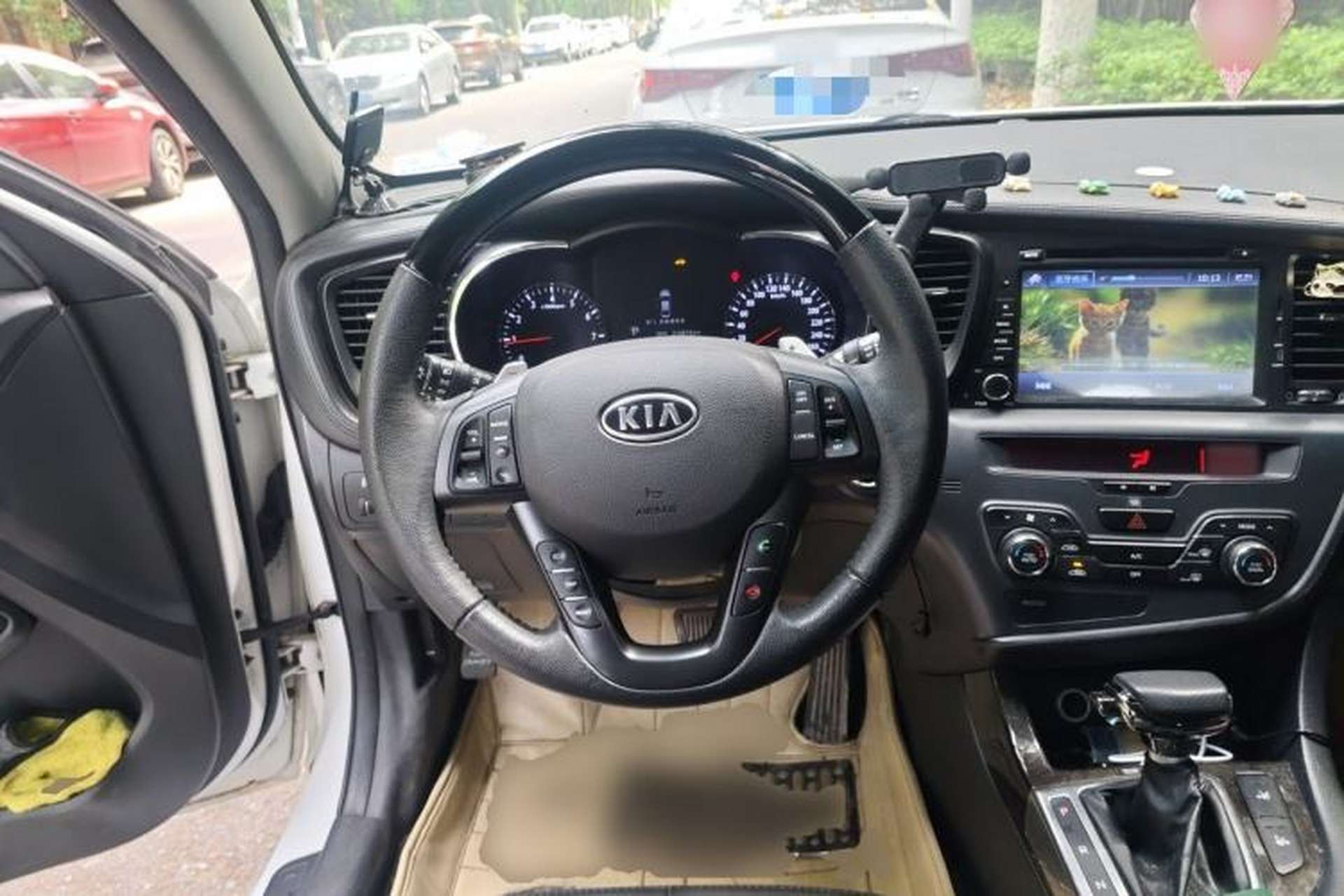 Used Kia K5 2012 2.0L Automatic DLX Steering Wheel