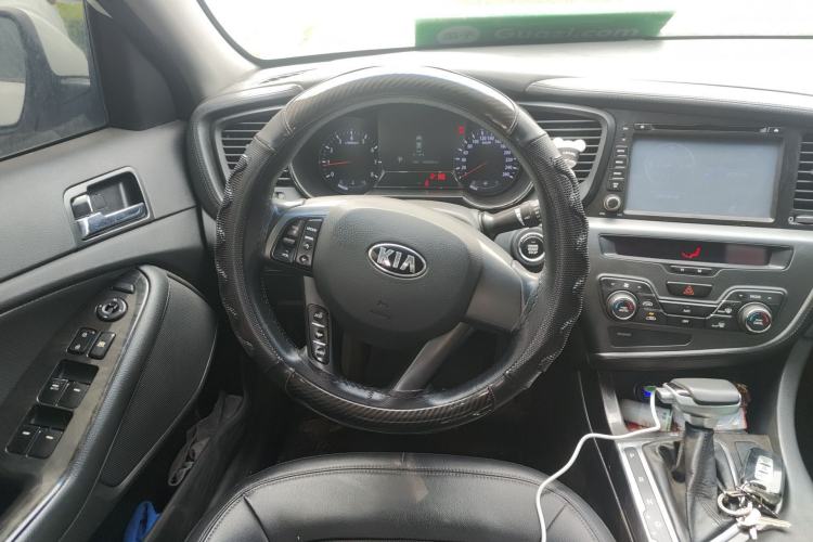 Used Kia K5 2012 2.0L Automatic DLX Steering Wheel
