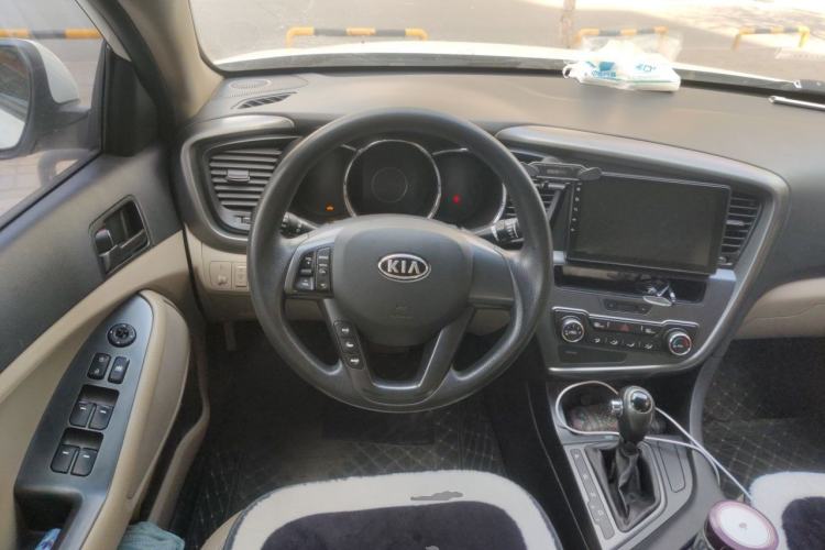 Used Kia K5 2012 2.0L Automatic GL Steering Wheel