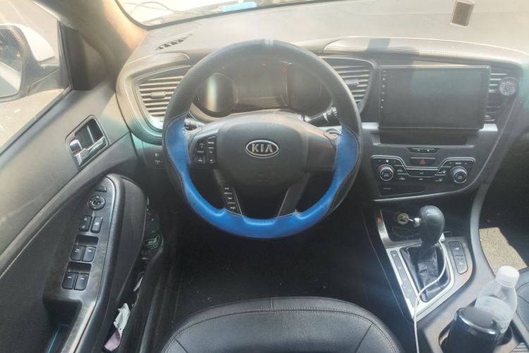 Used Kia K5 2012 2.0L Automatic DLX Steering Wheel