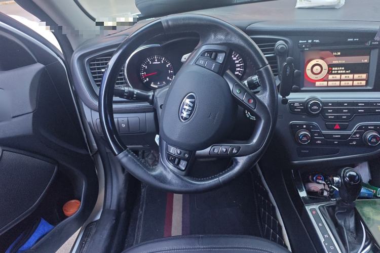 Used Kia K5 2012 2.4L Automatic Premium Steering Wheel