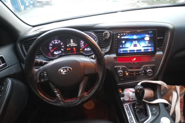 Used Kia K5 2012 2.0L Automatic DLX Steering Wheel