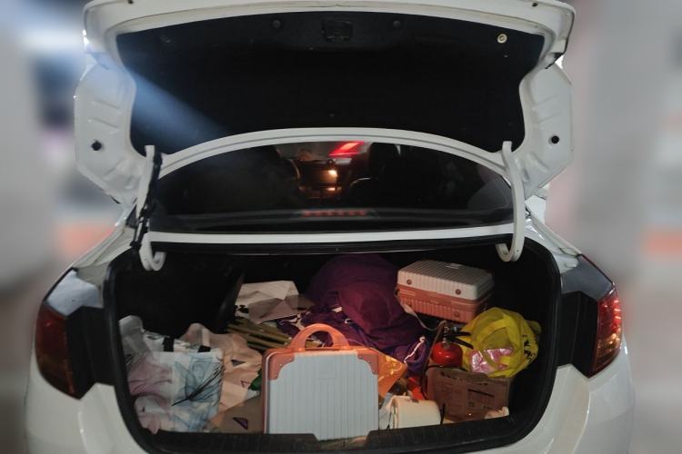 Used Kia K5 2012 2.0L Automatic DLX Trunk