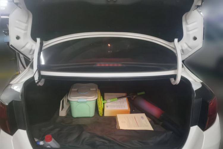 Used Kia K5 2012 2.0L Automatic DLX Trunk