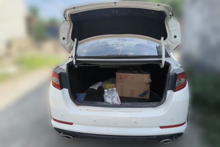 Used Kia K5 2012 2.0L Automatic Premium Trunk