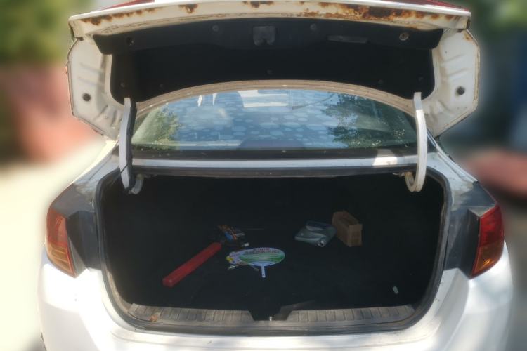 Used Kia K5 2012 2.0L Automatic GL Trunk