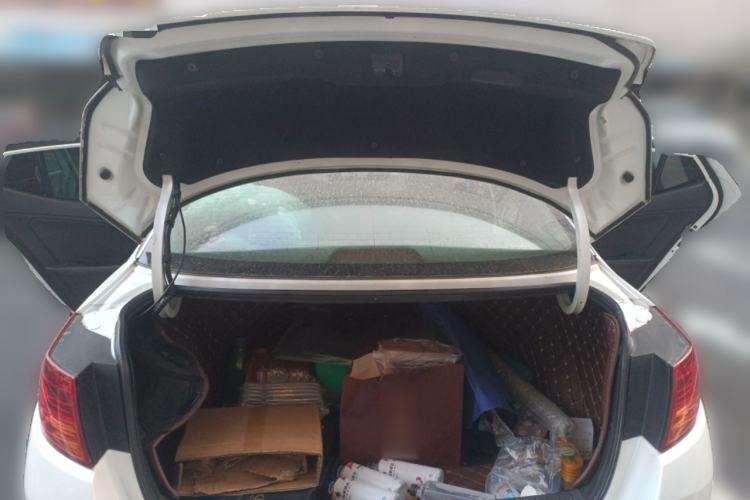 Used Kia K5 2012 2.0L Automatic DLX Trunk