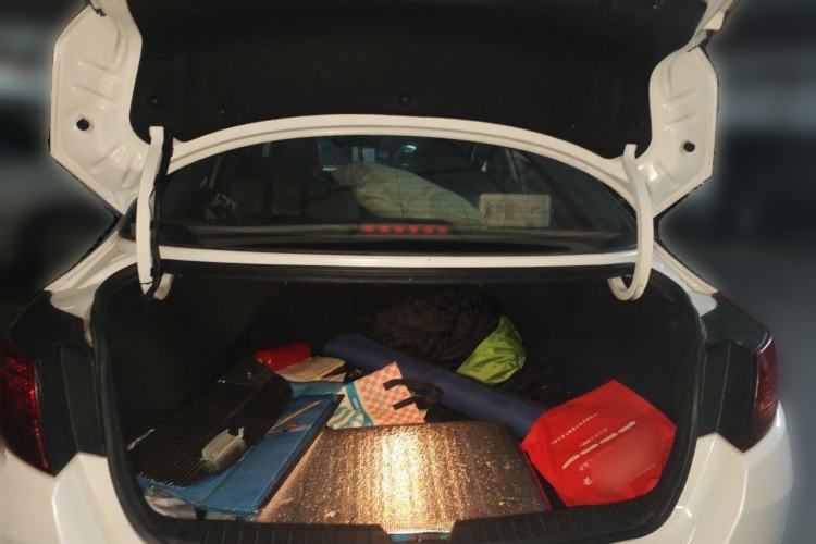 Used Kia K5 2012 2.0L Automatic DLX Trunk