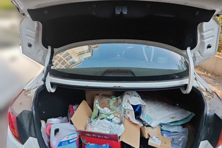 Used Kia K5 2012 2.0L Automatic DLX Trunk