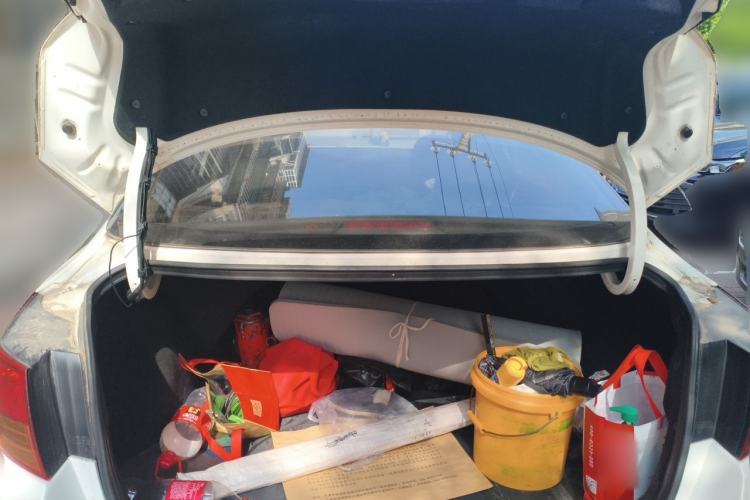Used Kia K5 2012 2.0L Automatic DLX Trunk