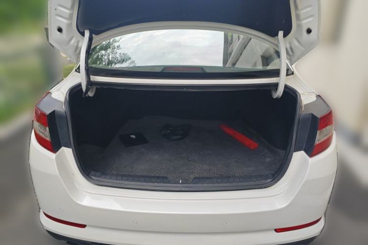 Used Kia K5 2012 2.0L Automatic Premium Trunk