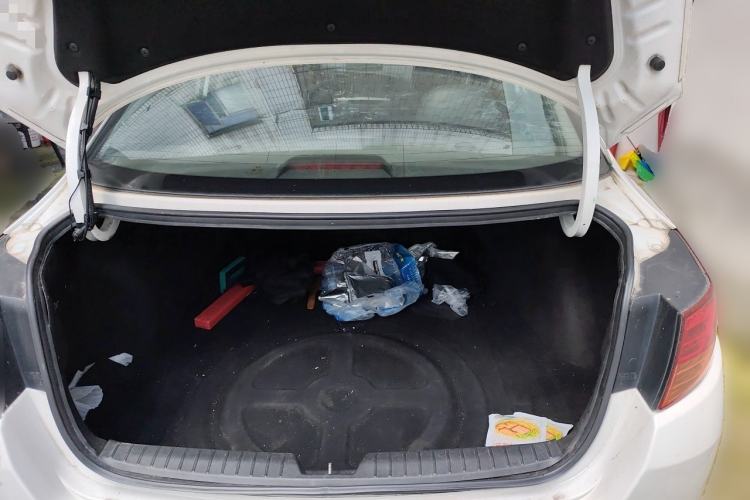 Used Kia K5 2012 2.0L Automatic DLX Trunk
