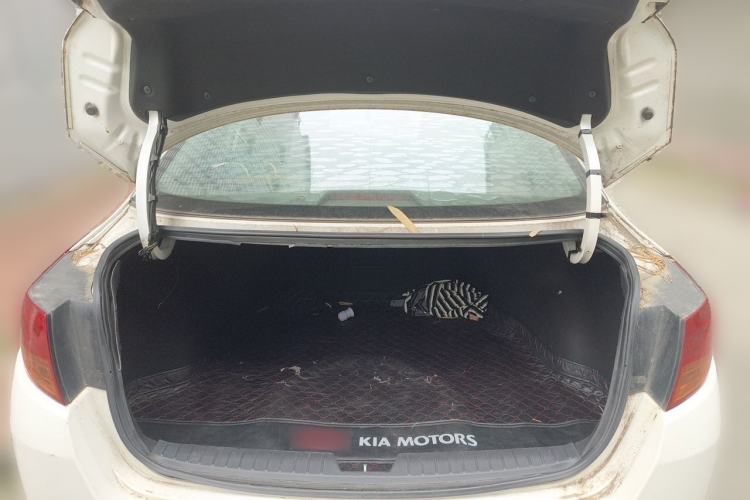 Used Kia K5 2012 2.0L Automatic DLX Trunk