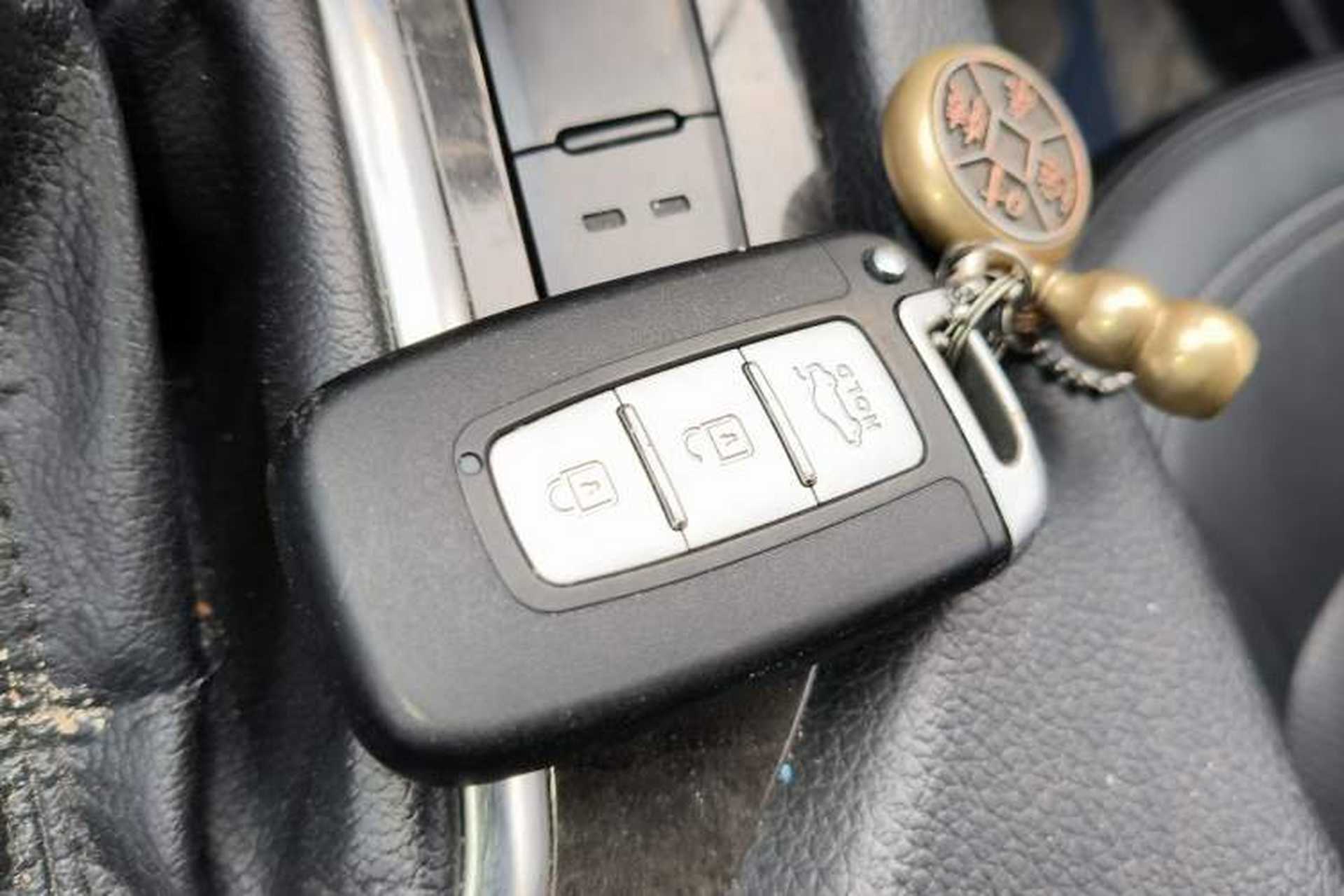 Used Kia K5 2012 2.0L Automatic DLX Vehicle Key