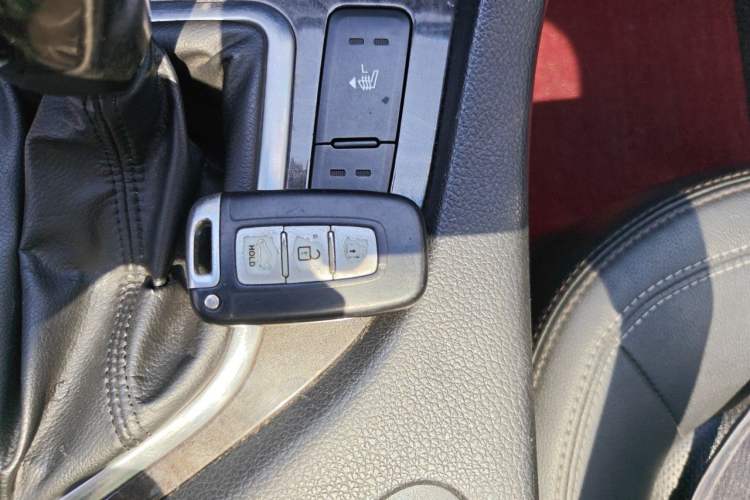 Used Kia K5 2012 2.0L Automatic DLX Vehicle Key