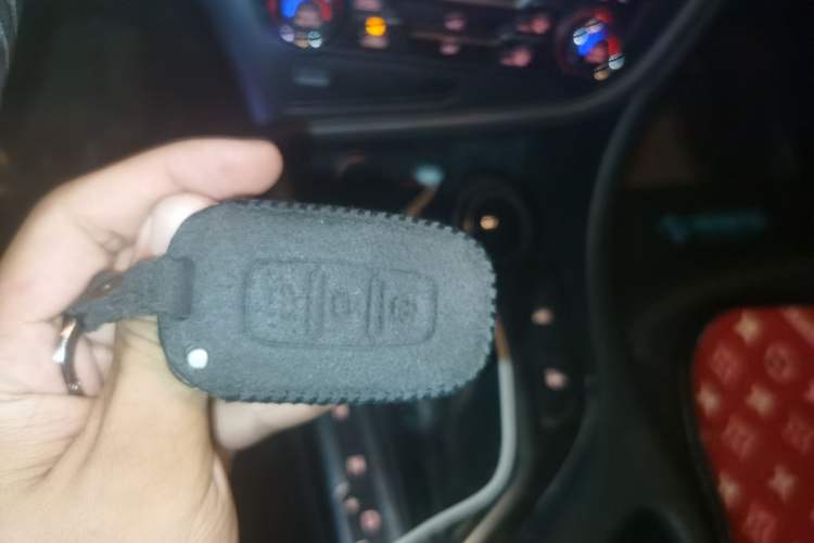 Used Kia K5 2012 2.0L Automatic DLX Vehicle Key