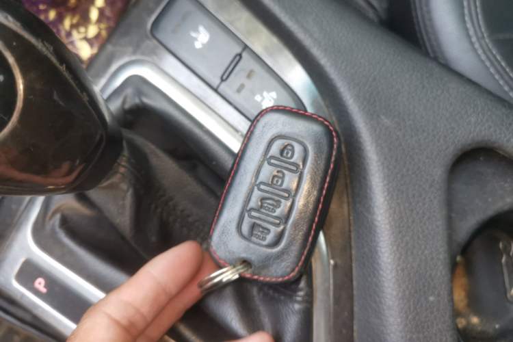 Used Kia K5 2012 2.0L Automatic GL Vehicle Key