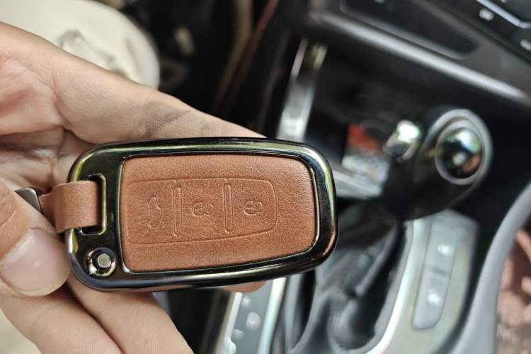 Used Kia K5 2012 2.0L Automatic DLX Vehicle Key