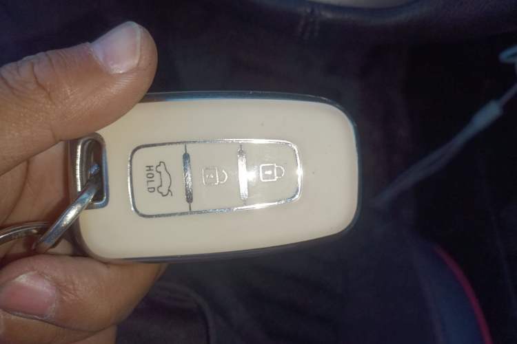 Used Kia K5 2012 2.0L Automatic DLX Vehicle Key