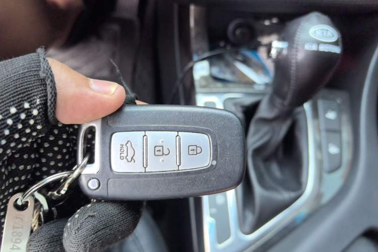 Used Kia K5 2012 2.0L Automatic DLX Vehicle Key