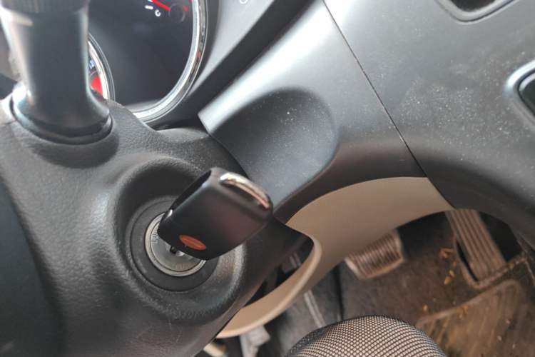 Used Kia K5 2012 2.0L Automatic GL Vehicle Key