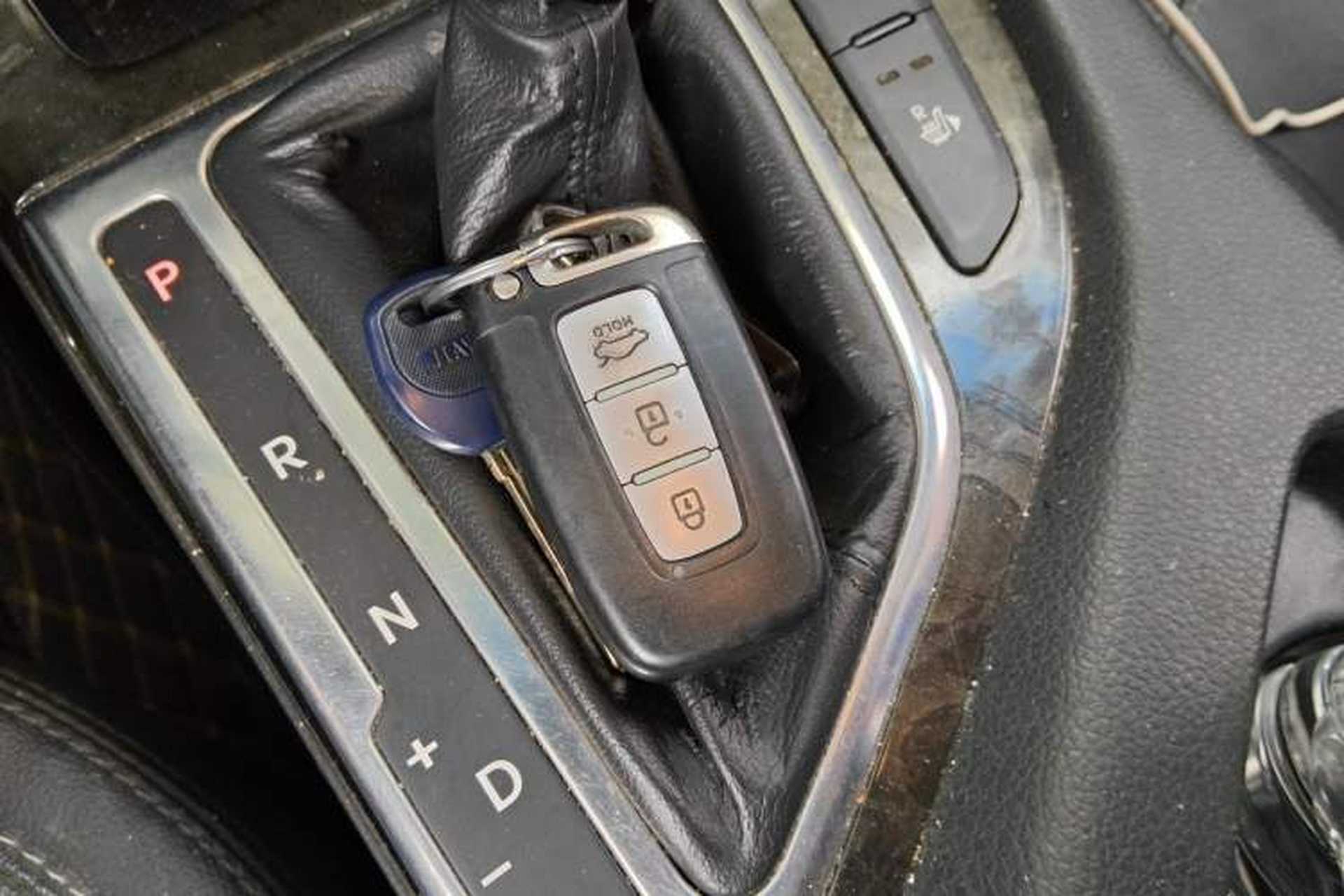 Used Kia K5 2012 2.0L Automatic DLX Vehicle Key