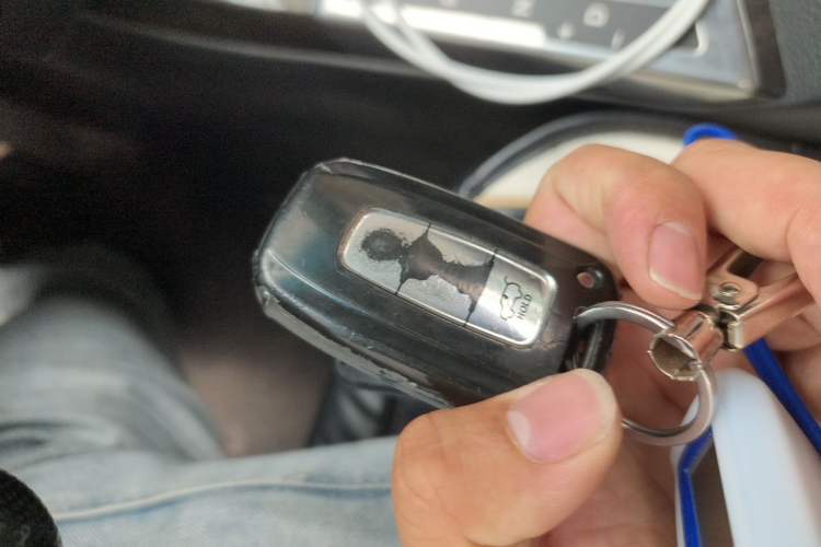 Used Kia K5 2012 2.0L Automatic DLX Vehicle Key