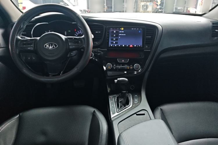Used Kia K5 2014 2.0L Automatic LUXURY Center Console