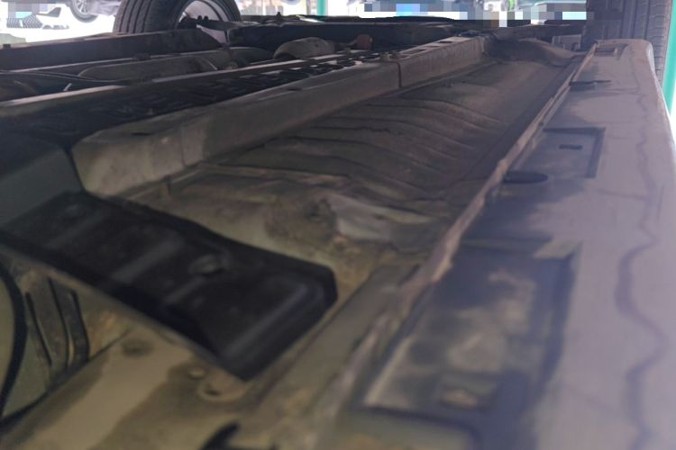 Used Kia K5 2014 2.0L Automatic LUXURY Chassis Rear Left