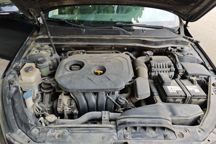 Used Kia K5 2014 2.0L Automatic GLS Engine Bay