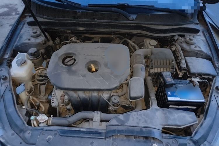 Used Kia K5 2014 2.0L Automatic GL Engine Bay