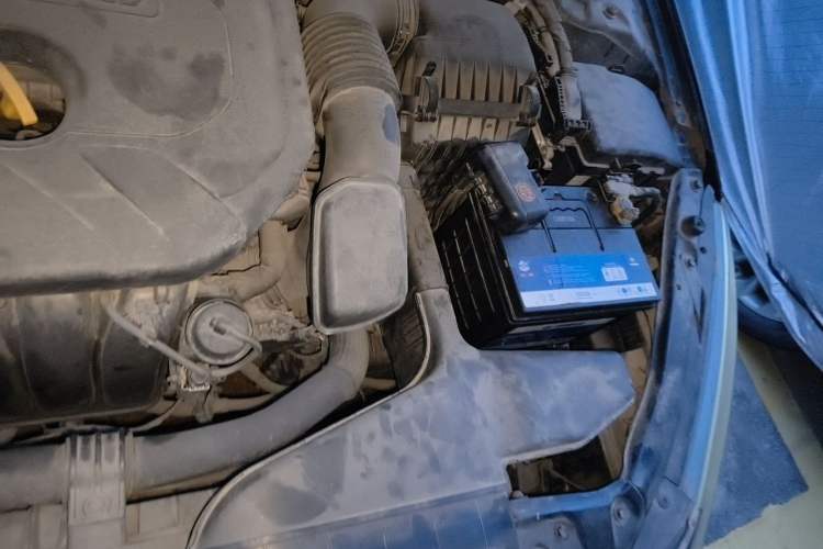 Used Kia K5 2014 2.0L Automatic GL Engine Bay Left