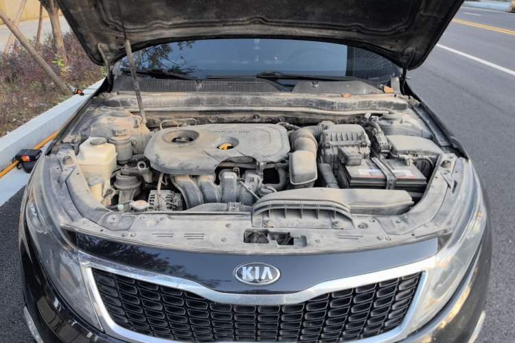 Used Kia K5 2014 2.0L Automatic LUXURY Engine Bay