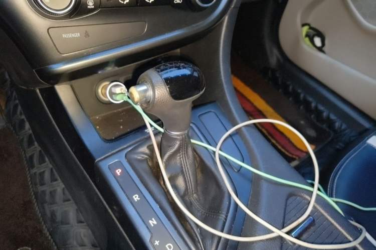 Used Kia K5 2014 2.0L Automatic GL Gear Lever