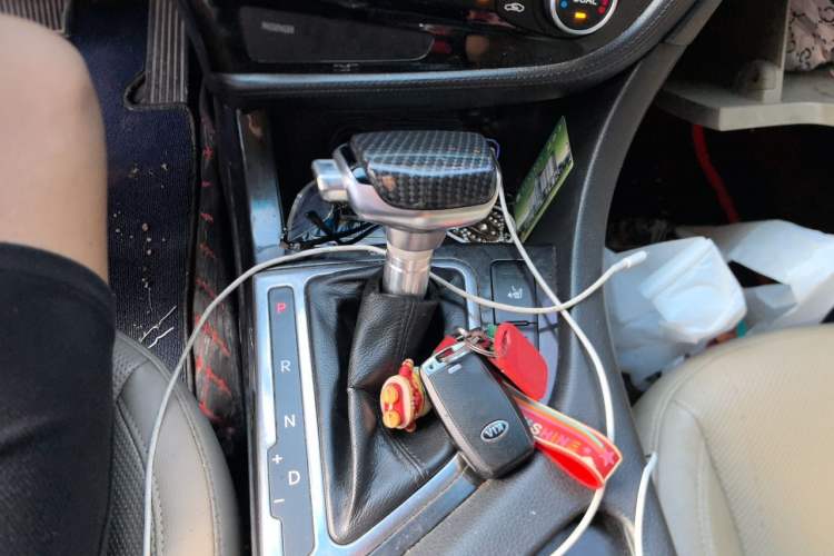 Used Kia K5 2014 2.0L Automatic LUXURY Gear Lever