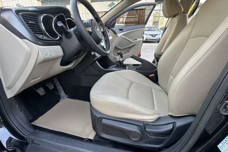 Used Kia K5 2014 2.0L Manual GL Left Front Seat